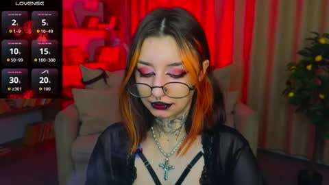 Marcelline online show from April 28, 2026, 1:26 am