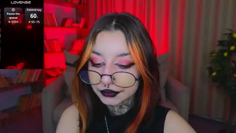 Marcelline online show from April 29, 2026, 1:43 am