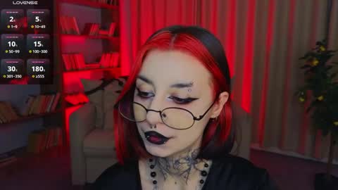 Snapshot of mistress__marcelline chatting on May 14, 2026, 1:56 am Marcelline online show from May 14, 2026, 1:56 am