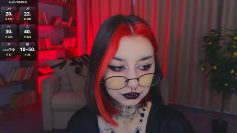 Snapshot of mistress__marcelline chatting on May 15, 2026, 1:56 am Marcelline online show from May 15, 2026, 1:56 am