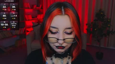 Snapshot of mistress__marcelline chatting on June 1, 2026, 2:02 am Marcelline online show from June 1, 2026, 2:02 am