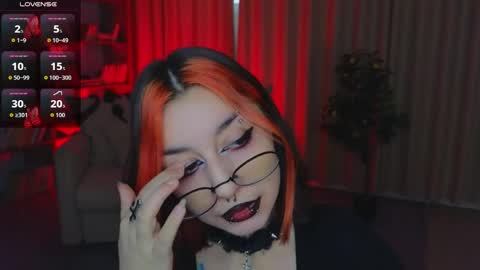 Snapshot of mistress__marcelline chatting on June 10, 2026, 1:50 am Marcelline online show from June 10, 2026, 1:50 am