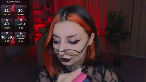 Snapshot of mistress__marcelline chatting on June 19, 2026, 2:16 am Marcelline online show from June 19, 2026, 2:16 am