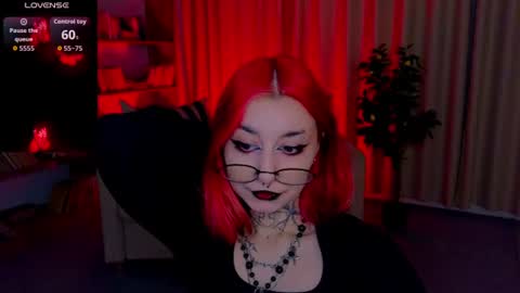 Snapshot of mistress__marcelline chatting on July 10, 2026, 1:54 am Marcelline online show from July 10, 2026, 1:54 am