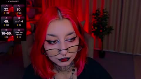 Snapshot of mistress__marcelline chatting on July 14, 2026, 1:41 am Marcelline online show from July 14, 2026, 1:41 am