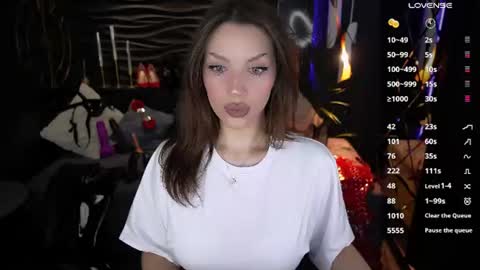Snapshot of mistress_darsy chatting on June 23, 2026, 2:04 pm Darsy online show from June 23, 2026, 2:04 pm