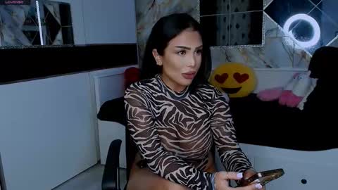 Snapshot of mistress_meryem chatting on September 9, 2025, 11:04 pm mistress_meryem online show from September 9, 2025, 11:04 pm