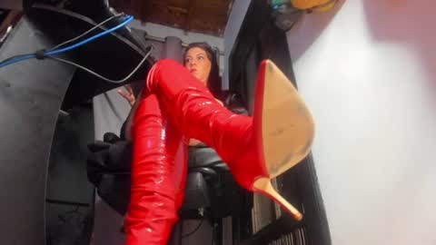 Snapshot of mistressanna_ chatting on June 20, 2026, 1:09 am Mistress Anna Alves online show from June 20, 2026, 1:09 am