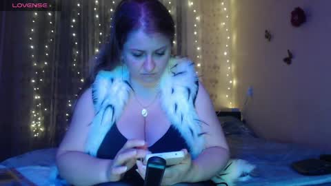 Snapshot of mistresscaro chatting on April 8, 2026, 6:19 pm mistresscaro online show from April 8, 2026, 6:19 pm