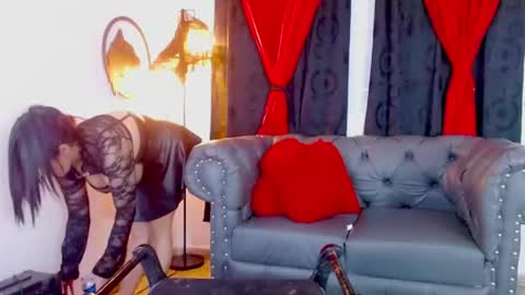 Mistresslombana online show from July 17, 2026, 9:38 am