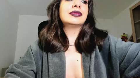 Snapshot of mistressmichelle5 chatting on June 7, 2026, 9:35 am YourGoddessM online show from June 7, 2026, 9:35 am