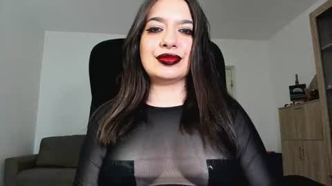 YourGoddessM online show from July 6, 2026, 11:07 am