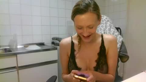 Snapshot of mistressmilly32 chatting on June 12, 2026, 10:41 pm mistressmilly32 online show from June 12, 2026, 10:41 pm