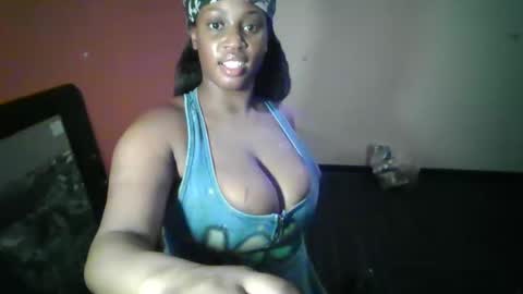 Snapshot of mistressmochareign chatting on March 16, 2026, 5:44 am mistressmochareign online show from March 16, 2026, 5:44 am