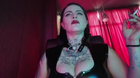 Snapshot of mistressolivia07 chatting on May 21, 2026, 5:42 pm Mistress olivia online show from May 21, 2026, 5:42 pm