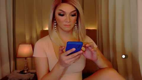 Snapshot of mistressseductionleah chatting on May 7, 2026, 1:05 pm Leah online show from May 7, 2026, 1:05 pm