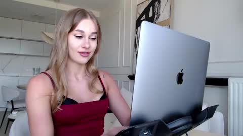 Snapshot of mistressuniverse chatting on May 29, 2026, 10:13 am mistressuniverse online show from May 29, 2026, 10:13 am