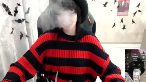 Snapshot of misty_dark chatting on October 27, 2025, 10:19 am misty_dark online show from October 27, 2025, 10:19 am