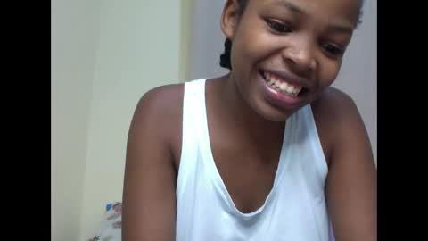 Snapshot of misty_shee chatting on May 21, 2026, 9:55 pm misty_shee online show from May 21, 2026, 9:55 pm
