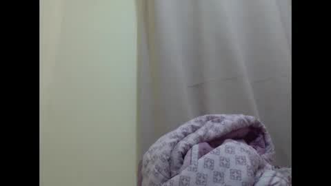 Snapshot of misty_shee chatting on May 24, 2026, 7:24 am misty_shee online show from May 24, 2026, 7:24 am