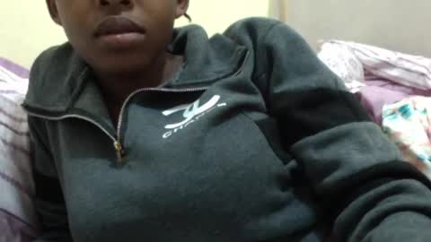 Snapshot of misty_shee chatting on June 27, 2026, 9:47 am misty_shee online show from June 27, 2026, 9:47 am