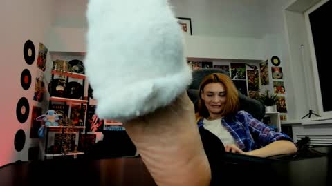 Snapshot of mistybarnes chatting on December 16, 2024, 12:38 pm MistyBarnes NONUDE MODEL online show from December 16, 2024, 12:38 pm