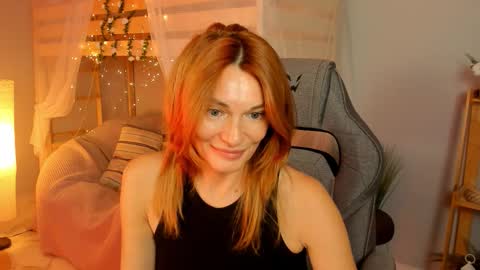 Snapshot of mistybarnes chatting on November 9, 2025, 12:25 pm MistyBarnes NONUDE MODEL online show from November 9, 2025, 12:25 pm