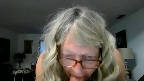 Snapshot of mistygoodslut chatting on July 7, 2026, 12:31 pm mistygoodslut online show from July 7, 2026, 12:31 pm
