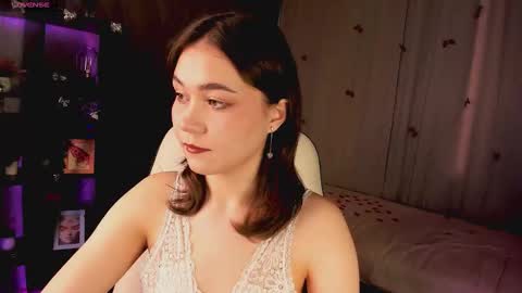 mistylovia online show from March 14, 2026, 9:37 am