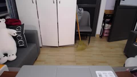 Misumiko96 online show from December 16, 2025, 12:37 am