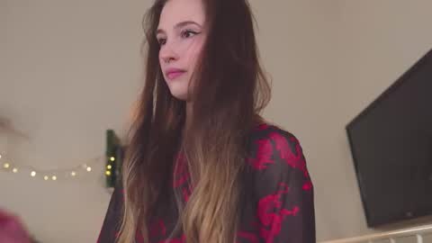 Snapshot of mita_mp4 chatting on March 9, 2025, 5:00 am Mita online show from March 9, 2025, 5:00 am