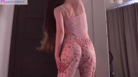 Snapshot of mita_mp4 chatting on August 5, 2026, 9:34 am Mita online show from August 5, 2026, 9:34 am