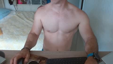 Snapshot of mitcheli chatting on February 25, 2025, 9:02 pm Onlyfans online show from February 25, 2025, 9:02 pm