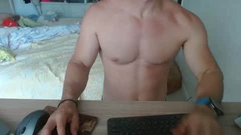 Snapshot of mitcheli chatting on September 29, 2025, 2:00 pm Onlyfans online show from September 29, 2025, 2:00 pm