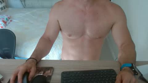 Snapshot of mitcheli chatting on October 23, 2025, 3:22 pm Onlyfans online show from October 23, 2025, 3:22 pm