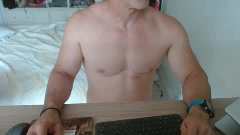 Snapshot of mitcheli chatting on March 10, 2026, 3:50 pm Onlyfans online show from March 10, 2026, 3:50 pm