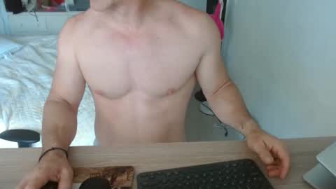 Snapshot of mitcheli chatting on March 11, 2026, 2:34 pm Onlyfans online show from March 11, 2026, 2:34 pm