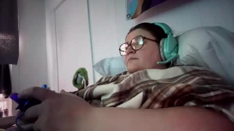 Snapshot of mitchellebunny7 chatting on January 16, 2026, 6:45 pm MichelleBunny7 online show from January 16, 2026, 6:45 pm