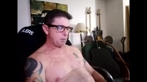 Snapshot of mitchnails69 chatting on December 9, 2024, 4:45 am BobbyMitchGa online show from December 9, 2024, 4:45 am