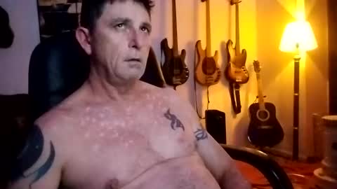 Snapshot of mitchnails69 chatting on February 13, 2025, 1:29 am BobbyMitchGa online show from February 13, 2025, 1:29 am
