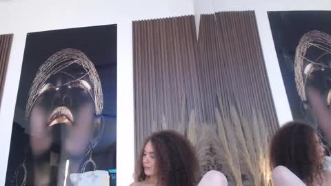 Snapshot of miticabrennet chatting on September 9, 2025, 3:39 am Mtica Brennet online show from September 9, 2025, 3:39 am