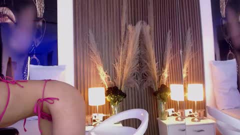 Snapshot of miticabrennet chatting on November 20, 2025, 3:39 am Mtica Brennet online show from November 20, 2025, 3:39 am