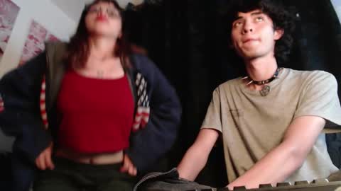 Snapshot of mixipeach chatting on January 31, 2026, 11:25 pm Naomi and Nekorii online show from January 31, 2026, 11:25 pm