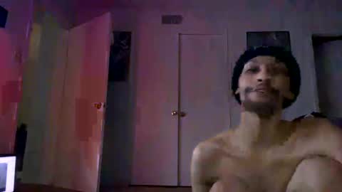 Snapshot of mixxychocolate chatting on February 7, 2025, 11:55 pm Deanthony online show from February 7, 2025, 11:55 pm