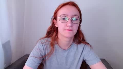 Snapshot of miya_here chatting on June 16, 2026, 9:12 am Miya online show from June 16, 2026, 9:12 am