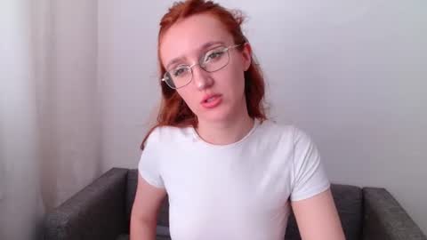 Snapshot of miya_here chatting on June 19, 2026, 10:19 am Miya online show from June 19, 2026, 10:19 am
