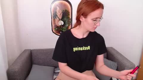 Snapshot of miya_here chatting on June 22, 2026, 11:07 am Miya online show from June 22, 2026, 11:07 am