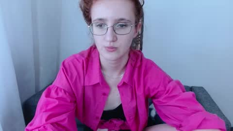 Snapshot of miya_here chatting on June 23, 2026, 9:18 am Miya online show from June 23, 2026, 9:18 am