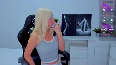 Miya online show from January 10, 2026, 4:53 pm