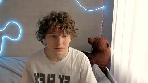 MeowMiku online show from February 9, 2026, 9:02 am